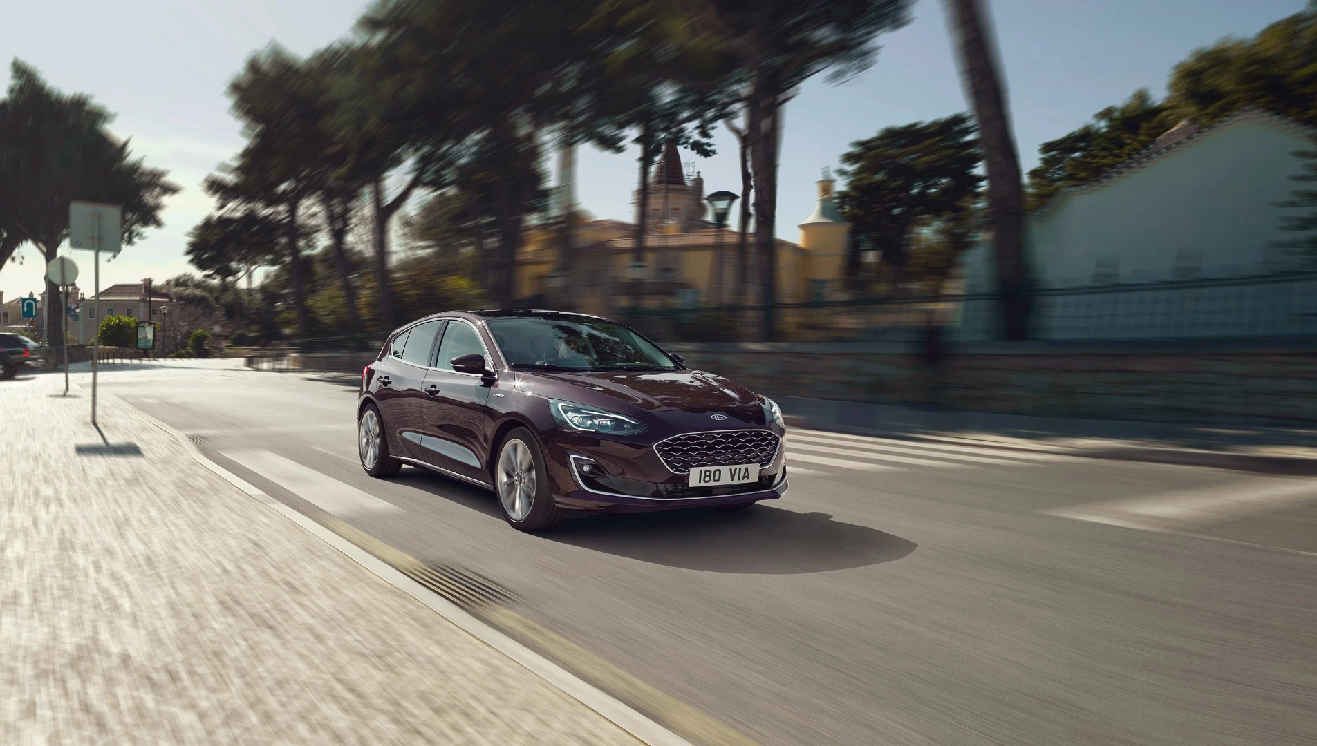 Ford Focus Vignale: improved aerodynamics and low rolling resistance tires