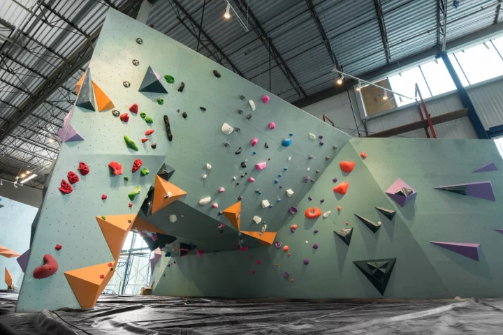The Austin Bouldering Project has around 23,000 sq ft (2,137 sq m) of climbing surfaces