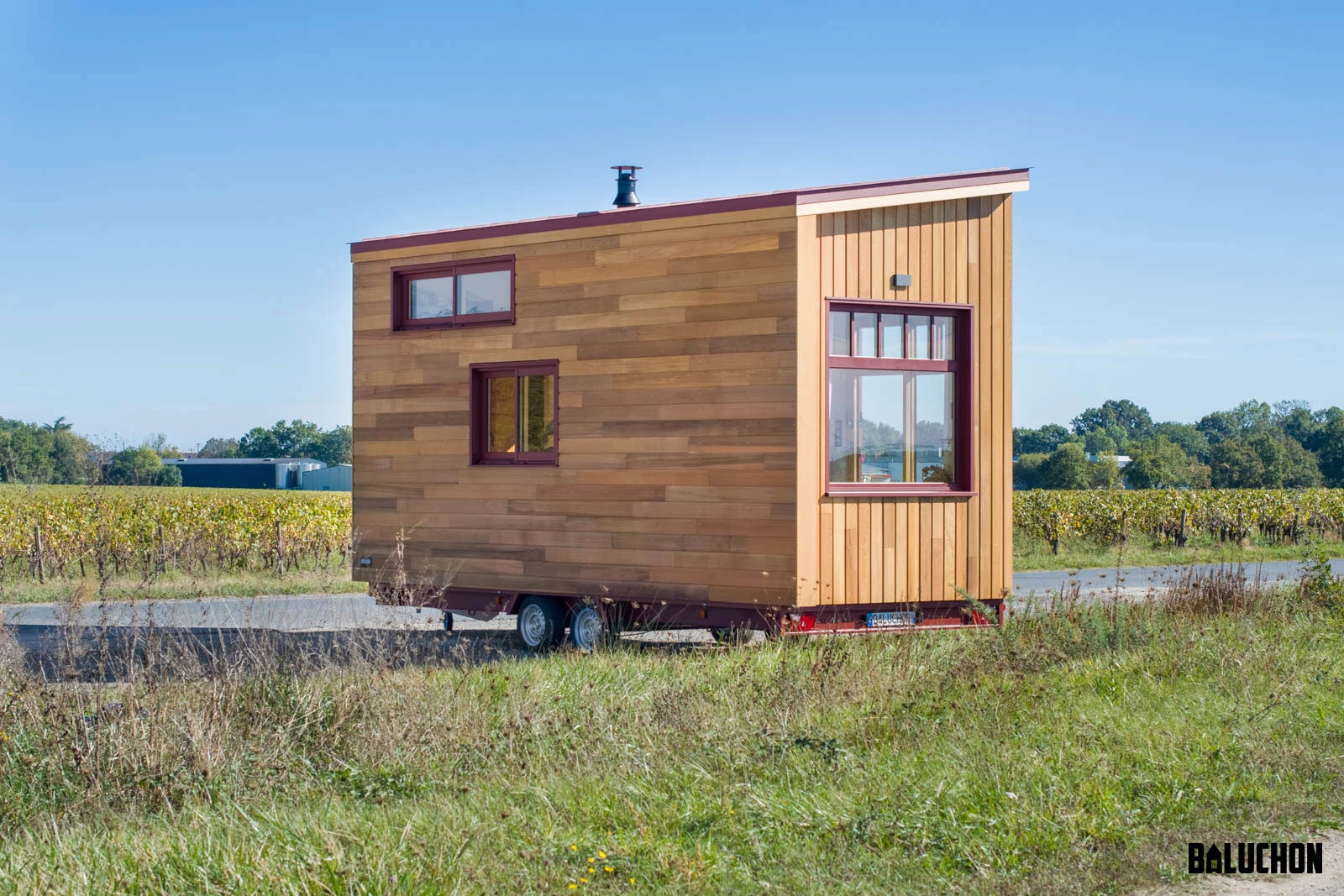 The Golden Hour is based on a double-axle trailer and is finished in red cedar