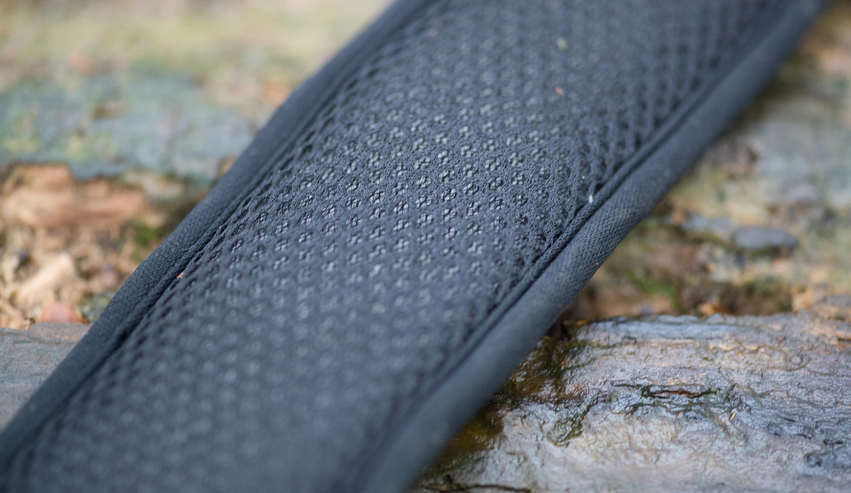 The moisture resistant mesh on the underside of the Boomr helps it from becoming too sweaty
