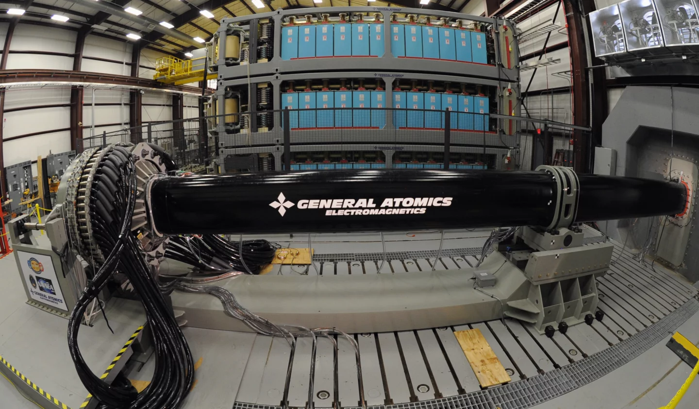 US Atomics railgun (Image: US Navy/John F. Williams)