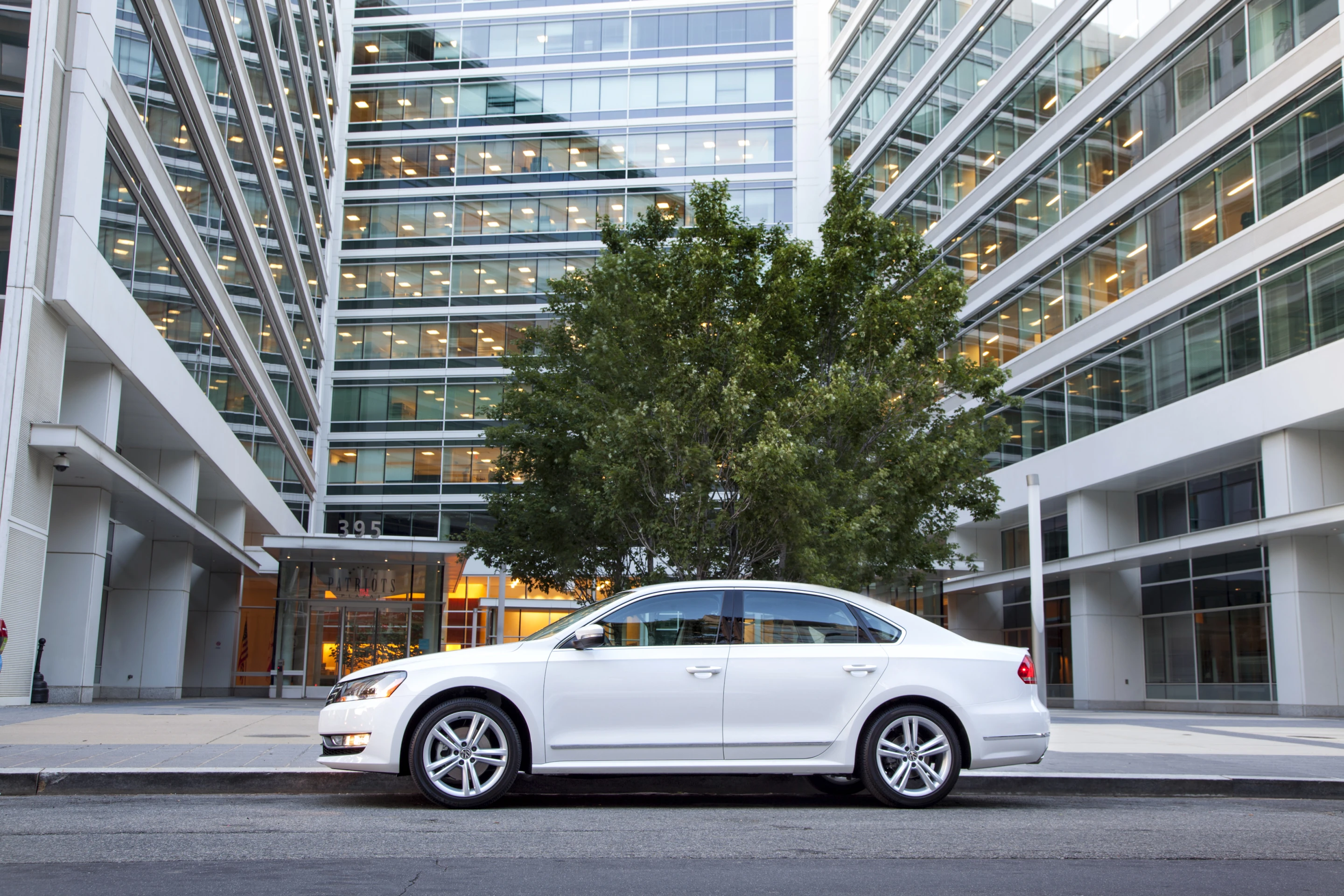 2013 Volkswagen Passat is an IIHS Top Safety Pick+