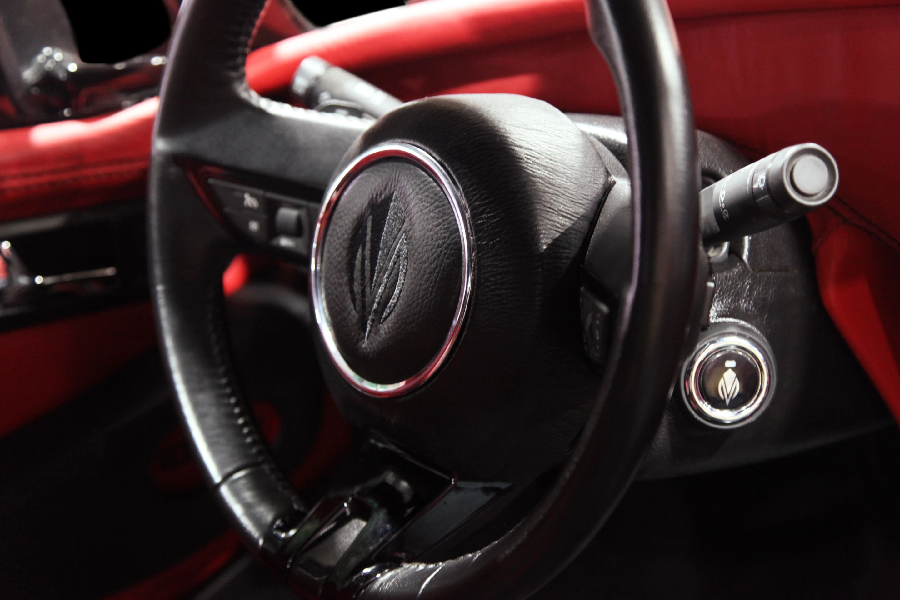 The leather-covered steering wheel