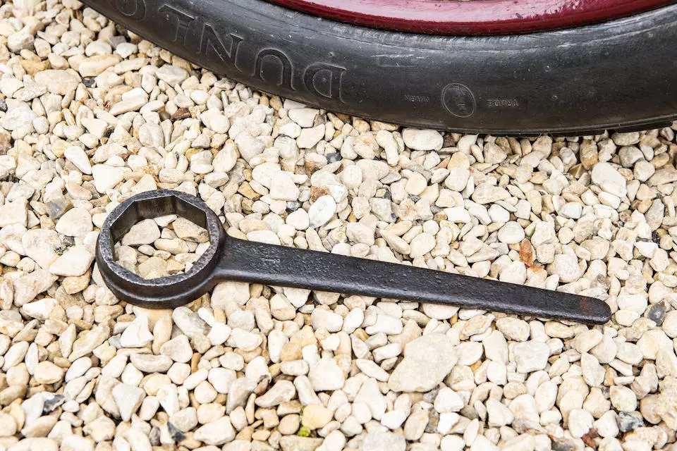 The Panhard 1901 7hp wheel spanner