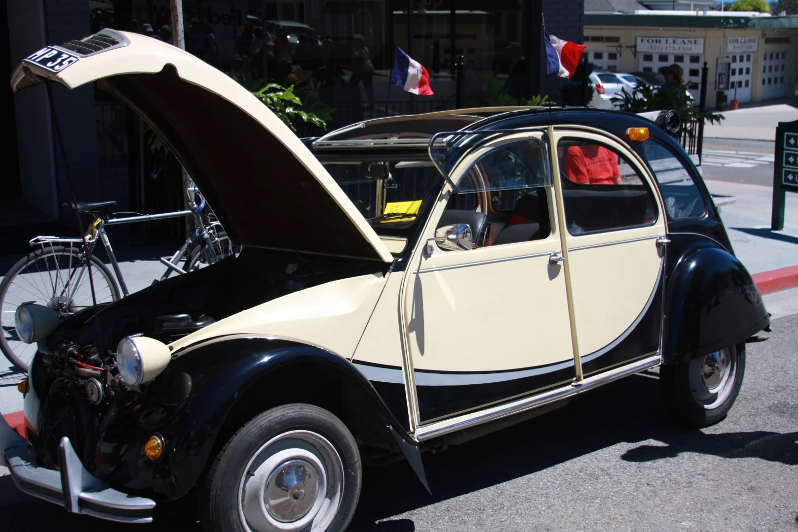 Citroen 2CV at Little Car Show