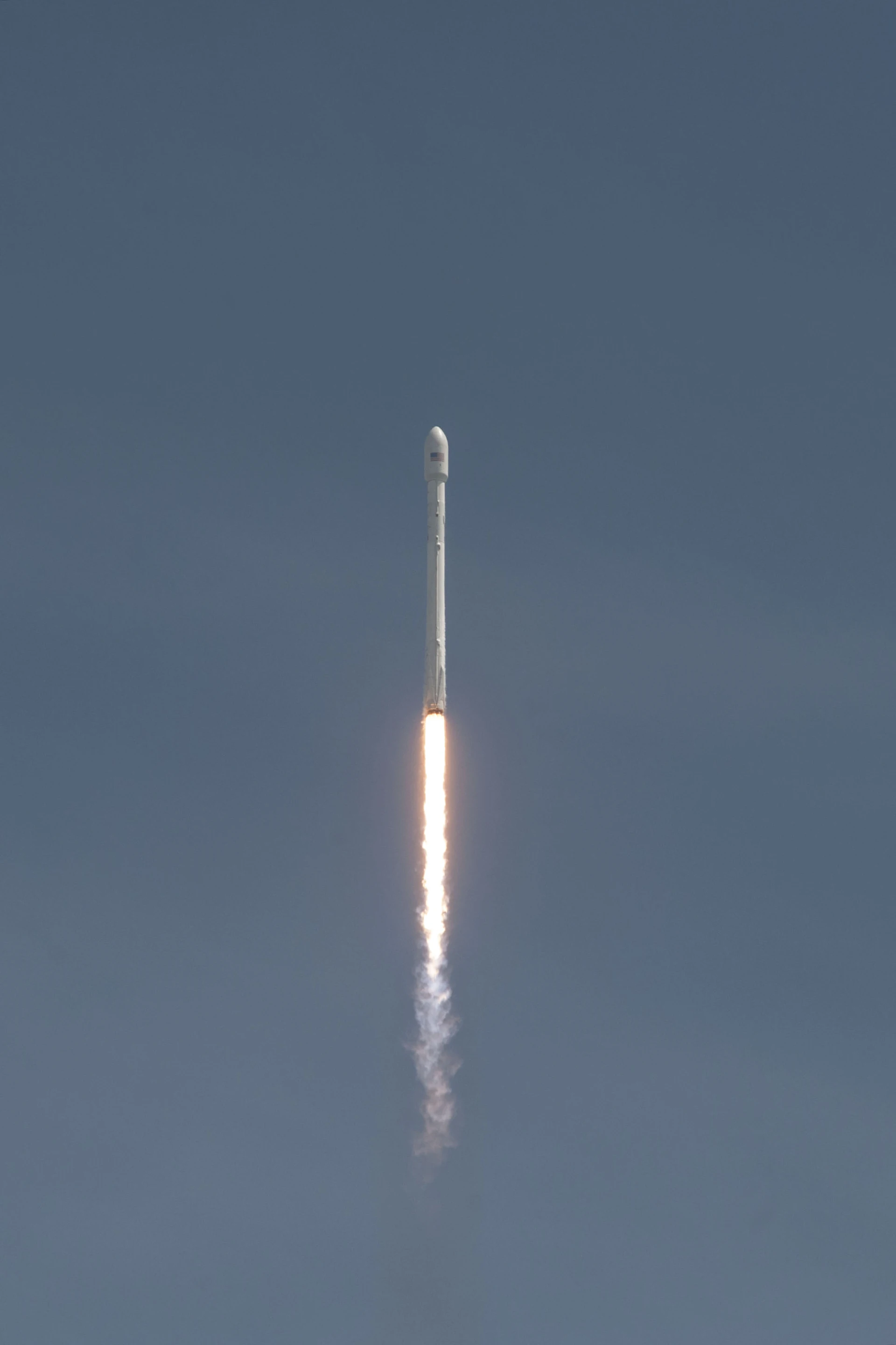 Falcon 9 takes off like a conventional booster