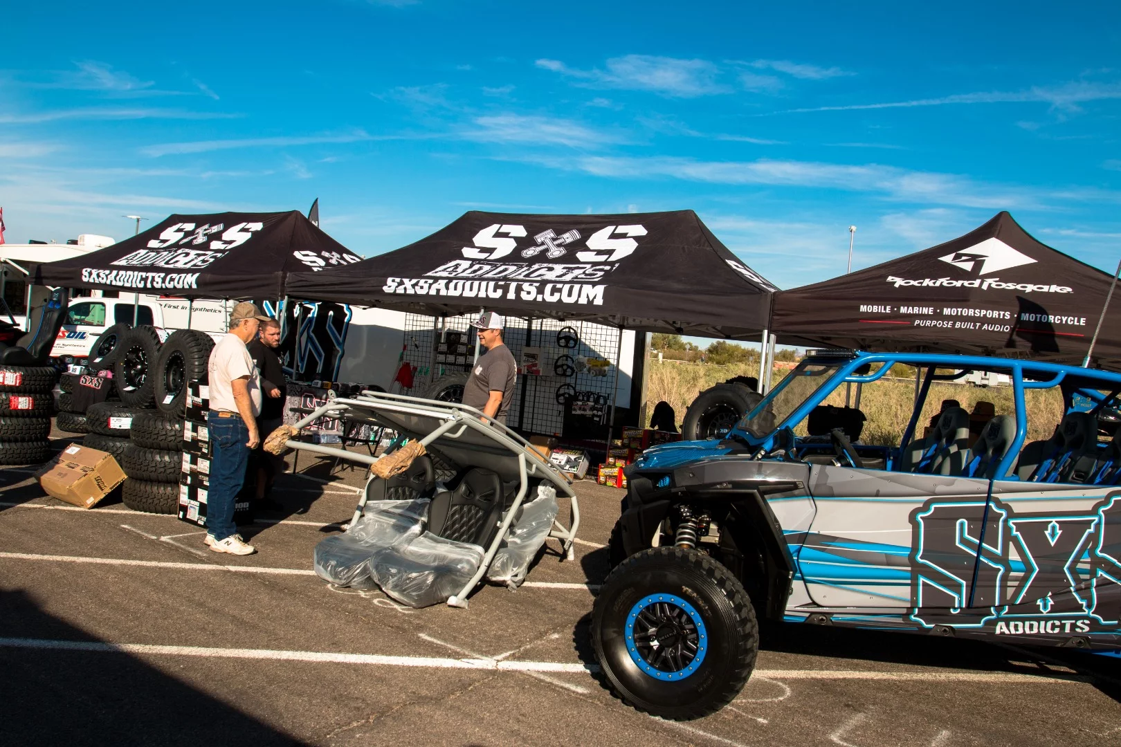 SxSAddicts brought a range of upgrades, including its Method 401 beadlock race rims