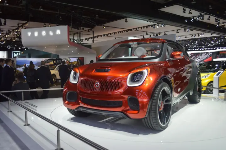 smart forstars takes the stage at the Detroit Auto Show (Photo: C.C. Weiss/Gizmag.com)