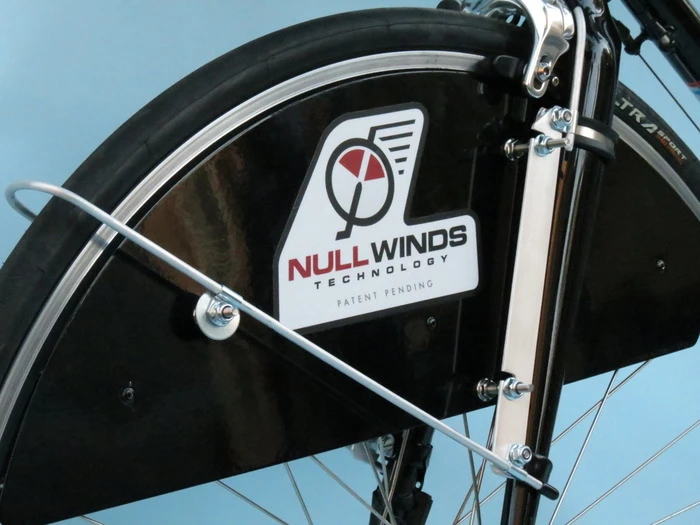Upper Wheel Fairings attach to the fork in the front ...