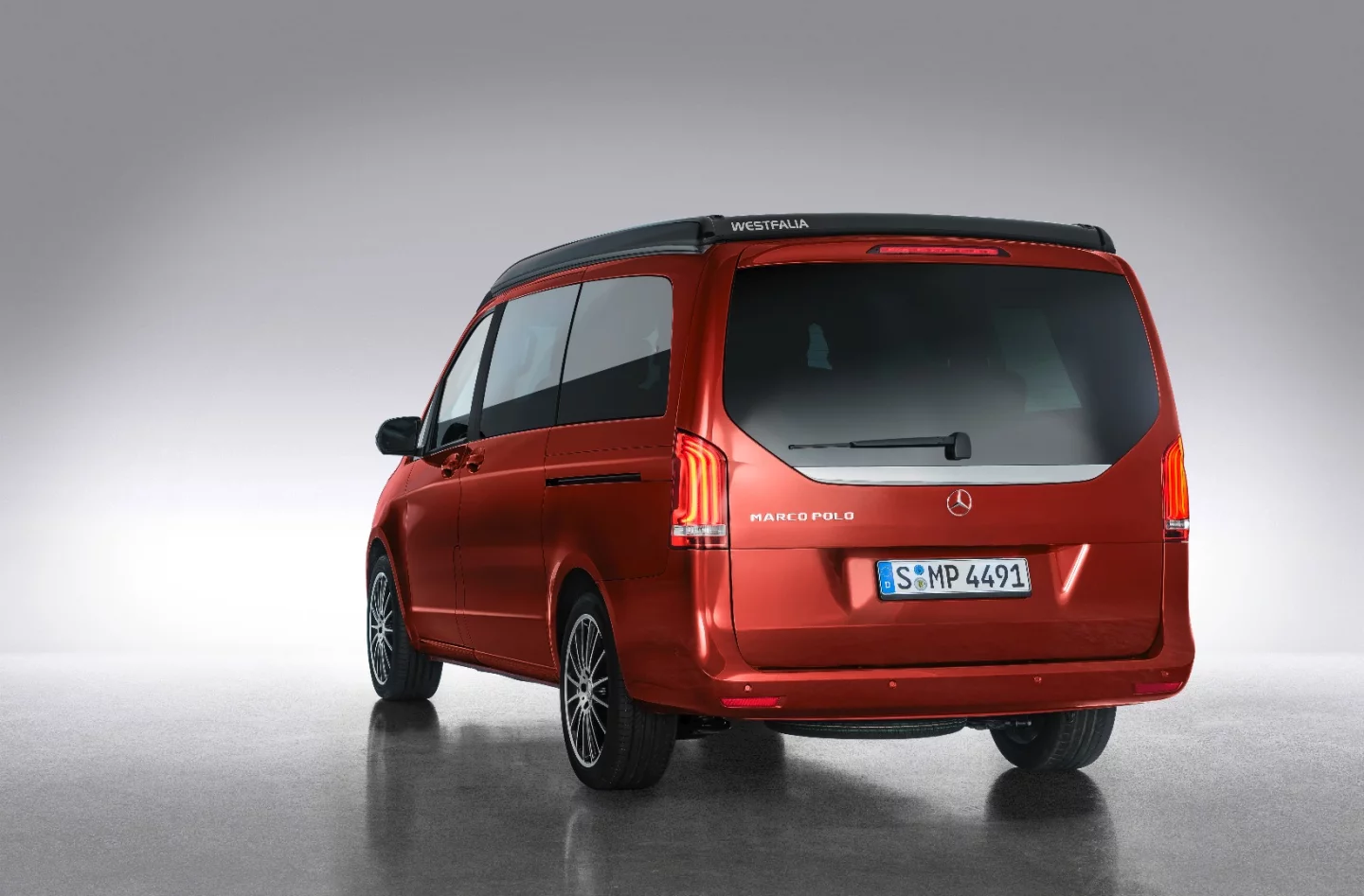 Mercedes Marco Polo Horizon Limited Edition "Designo hyacinth red metallic"