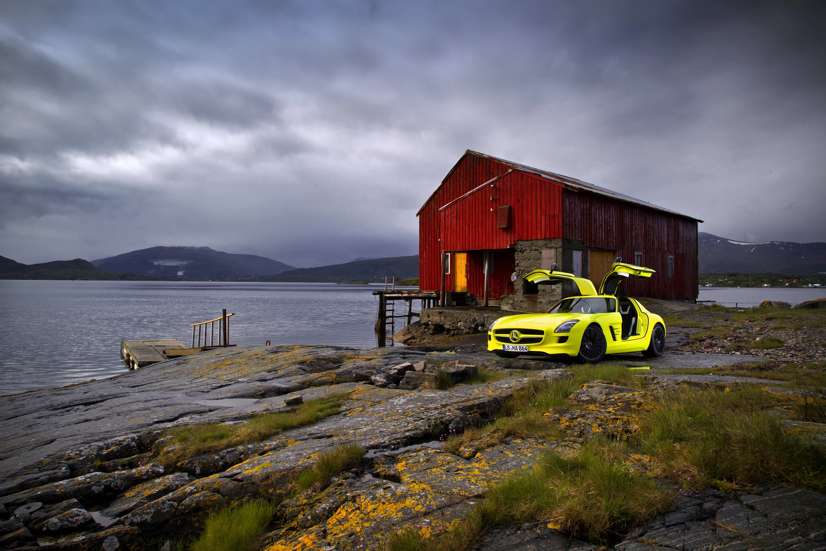 Mercedes-Benz SLS AMG E-CELL
