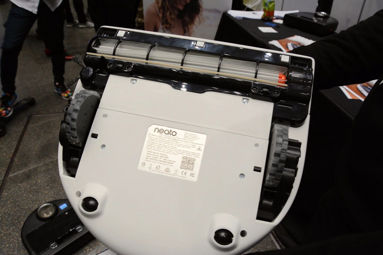 Neato’s SpinFlow Power Clean system