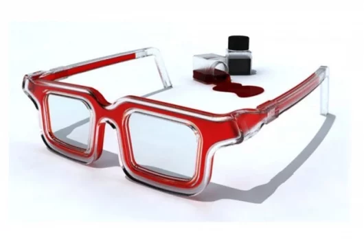 Luis Porem's color changing eye-glasses