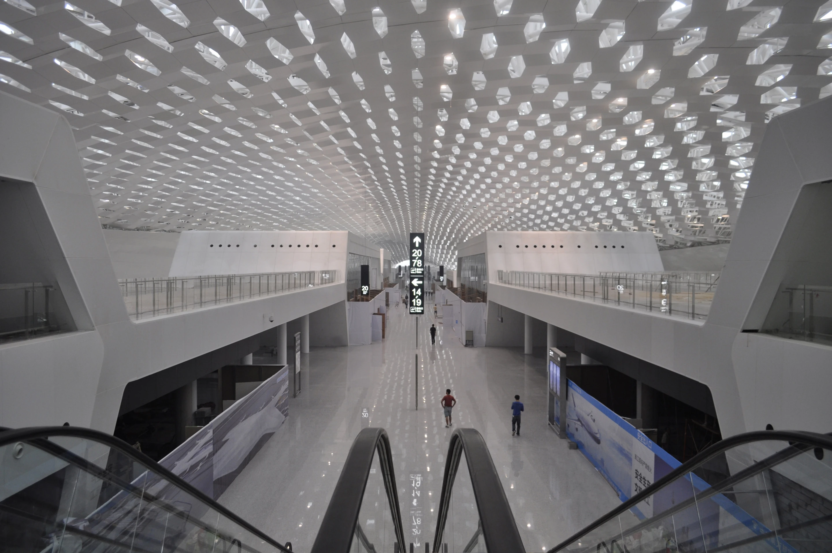 Shenzhen Bao'an International Airport Terminal 3, designed by Studio Fuksas (Photo: Studio Fuksas)
