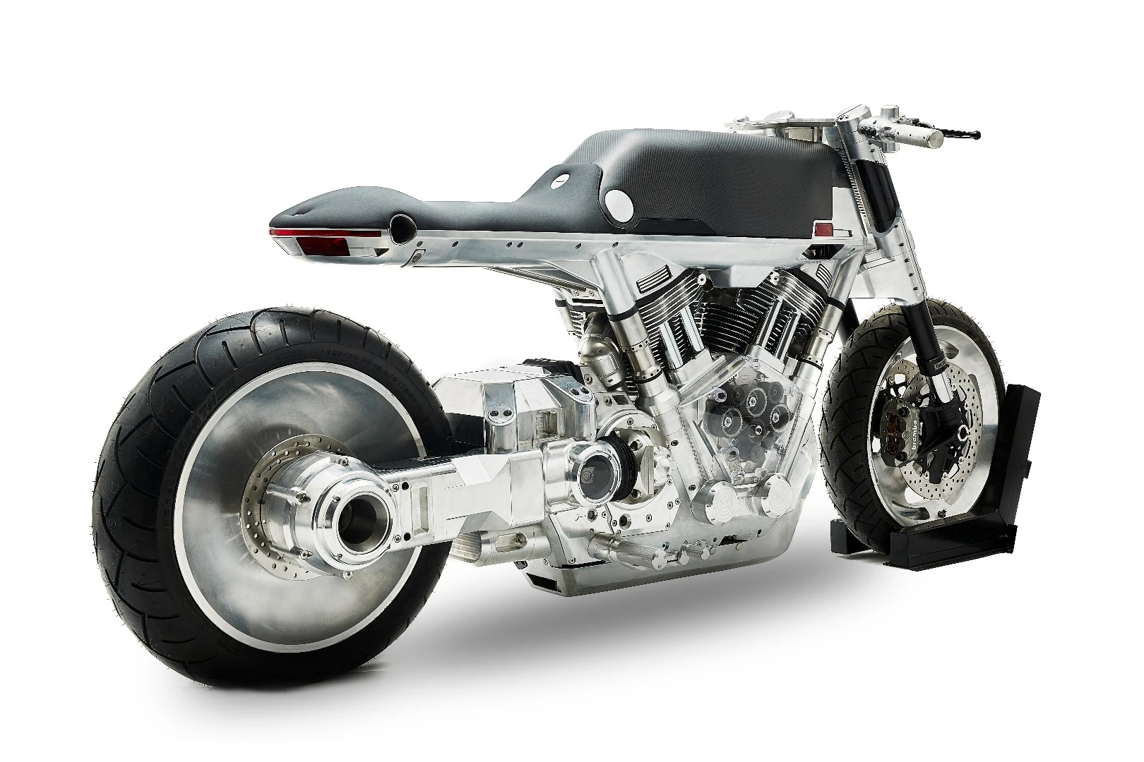 Vanguard Roadster: massive single sided swingarm