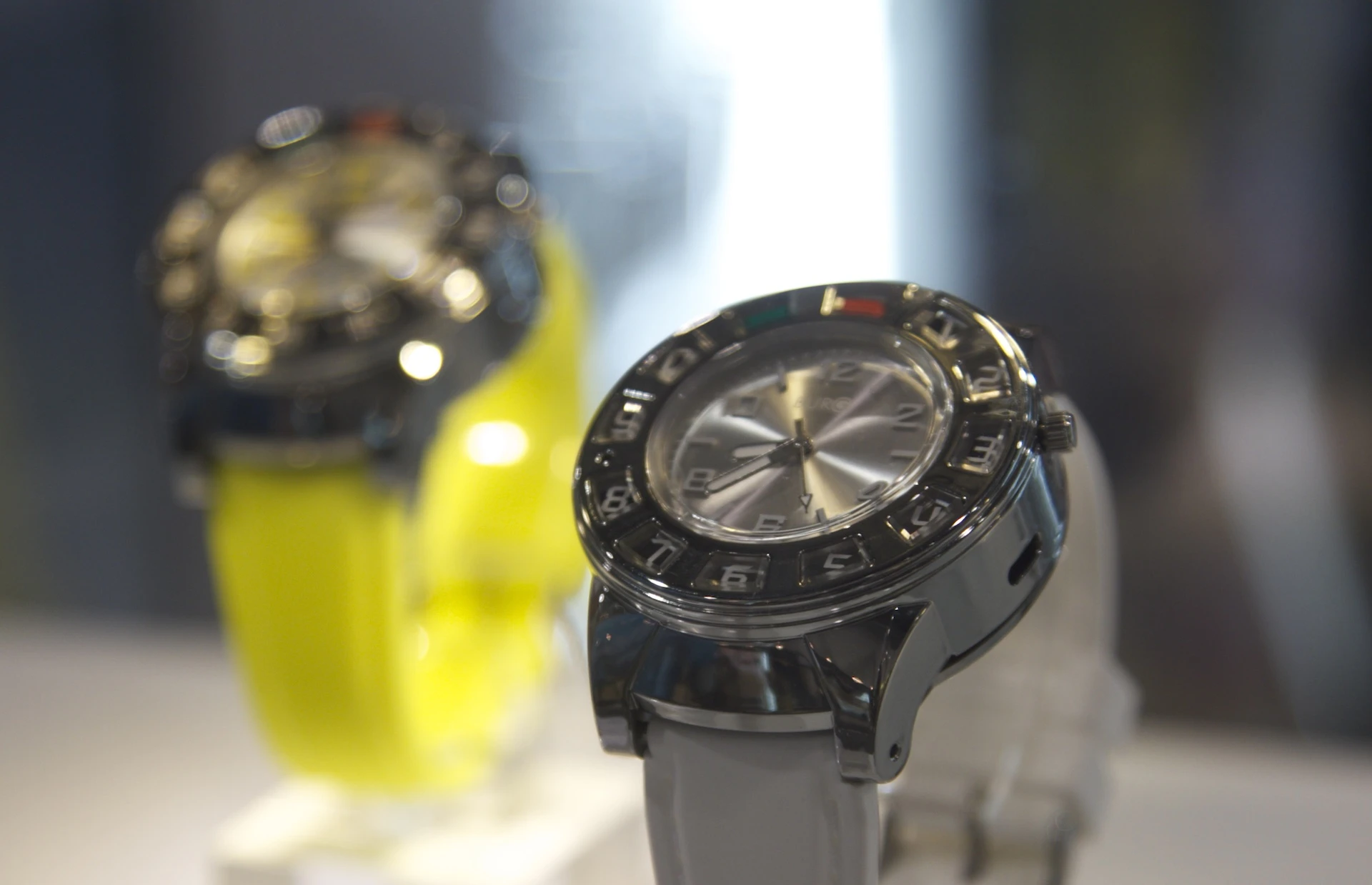 Burg Neon watch phones