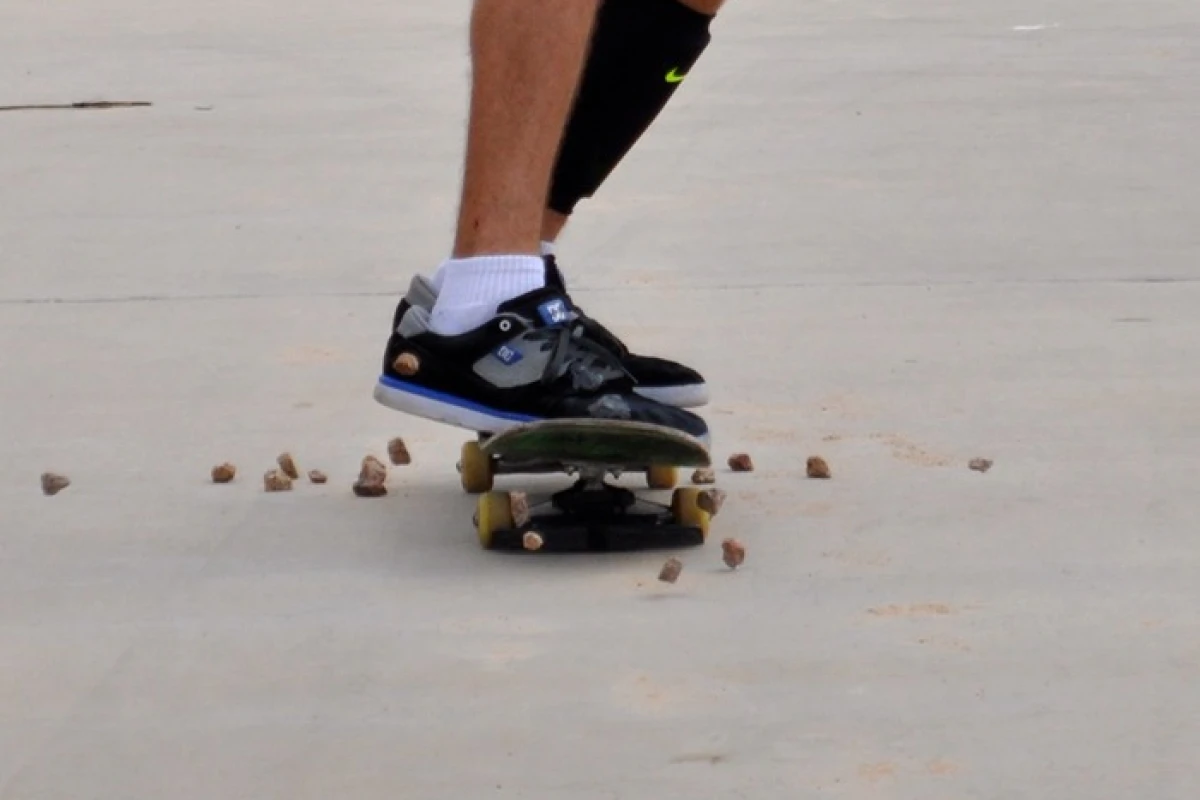 Rockochet prevents rocks from tripping up skateboarders