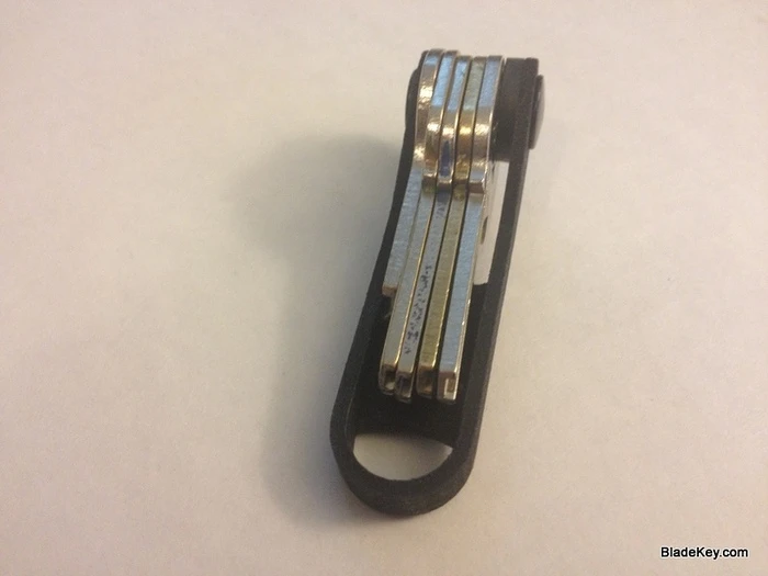 The BladeKey Bolt 6 with five keys and a spacer