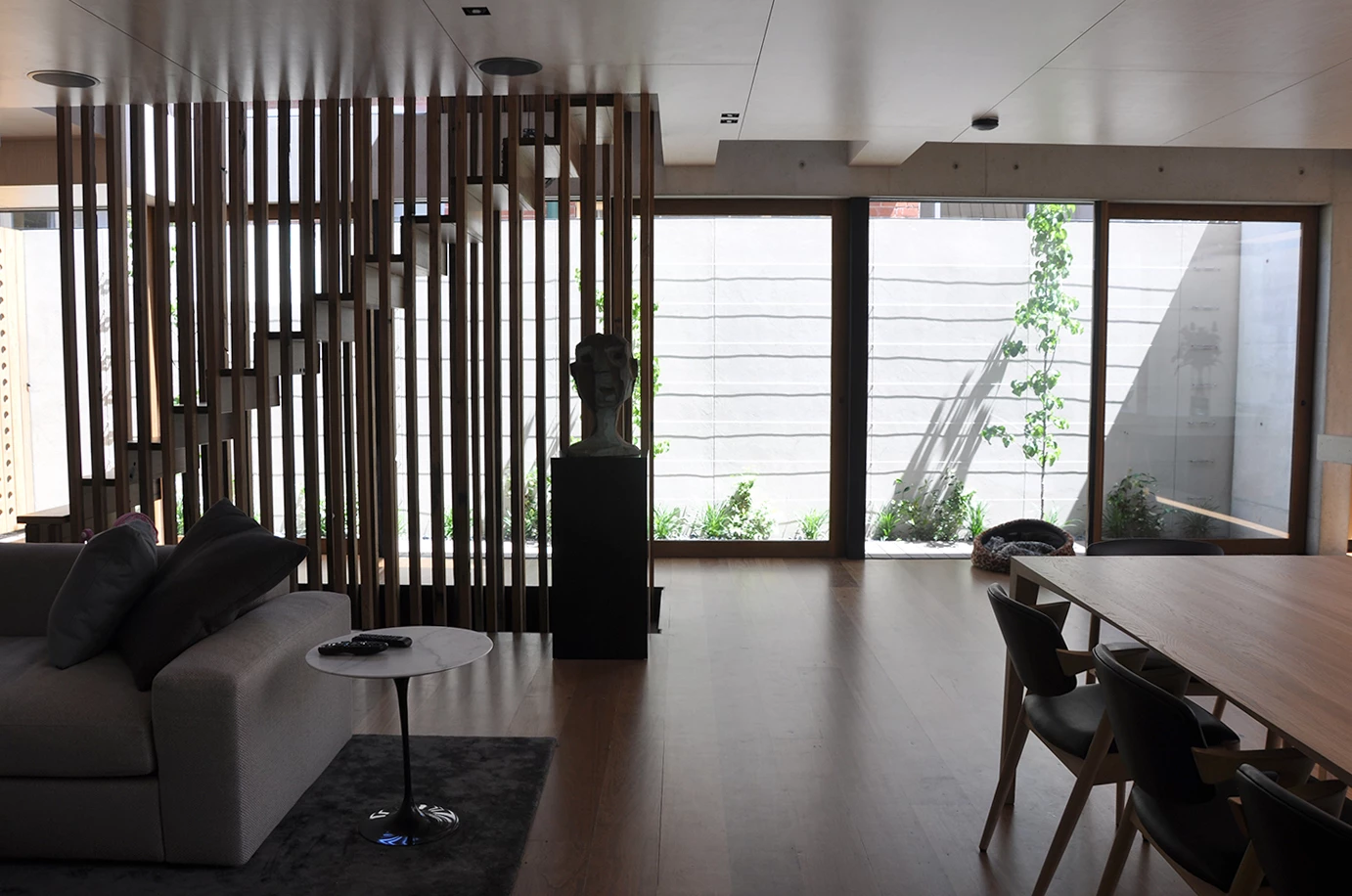 The beach side home boasts a maximum Australian GBCA 6 star Green Rating (Photo: Edoardo Campanale for Gizmag)
