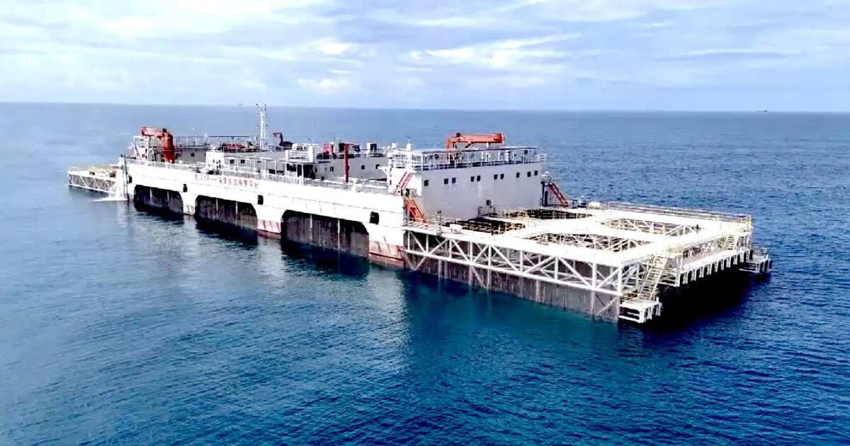Massive floating fish farm sets new record in China