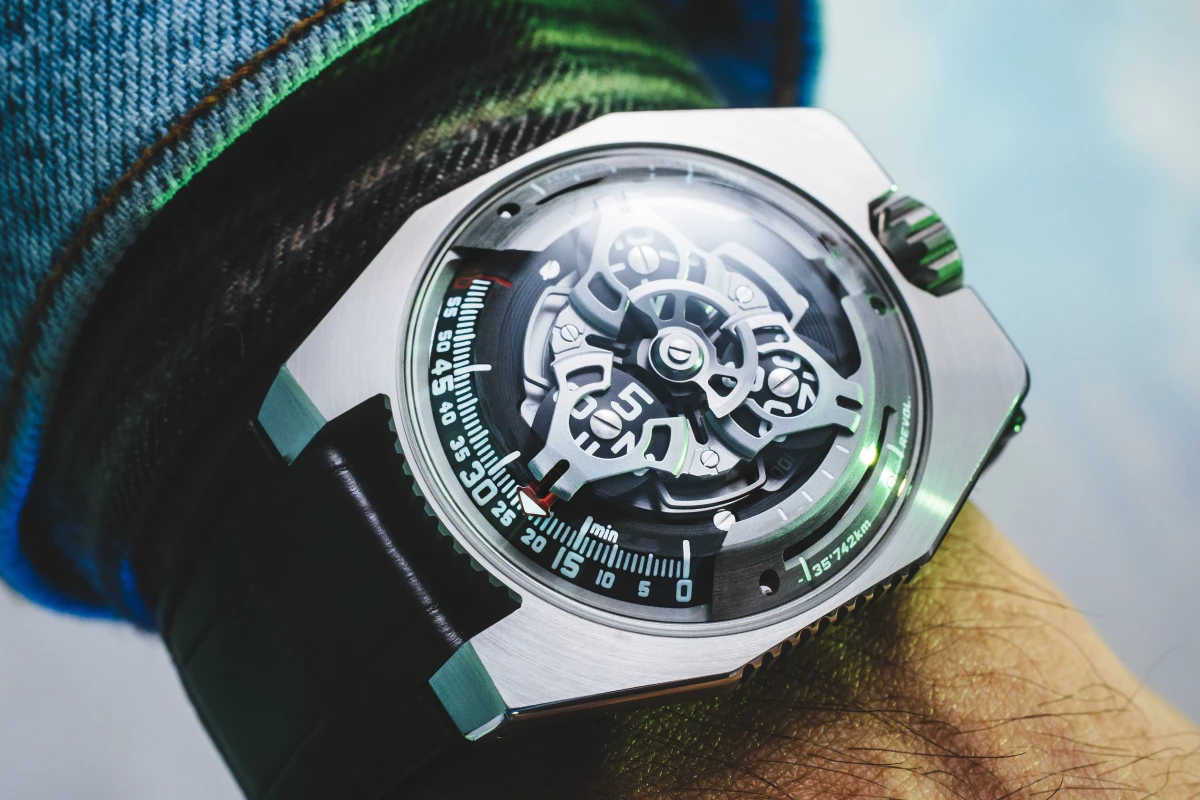 The Urwerk UR-100 SpaceTime measures both time and distance