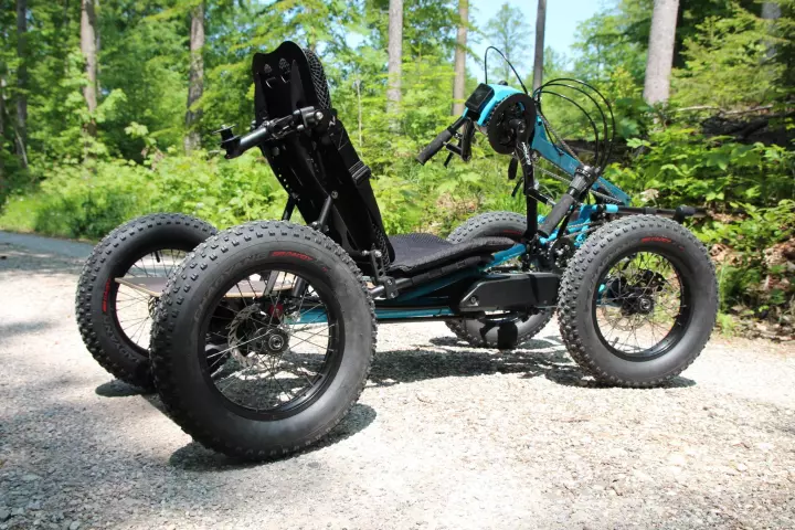 The Manul 4x4 Handquad should ultimately sell for around €16,000 (about US$17,447)