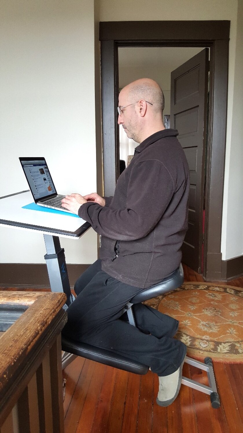 The Edge Desk aligns your spine to take pressure off your lower back