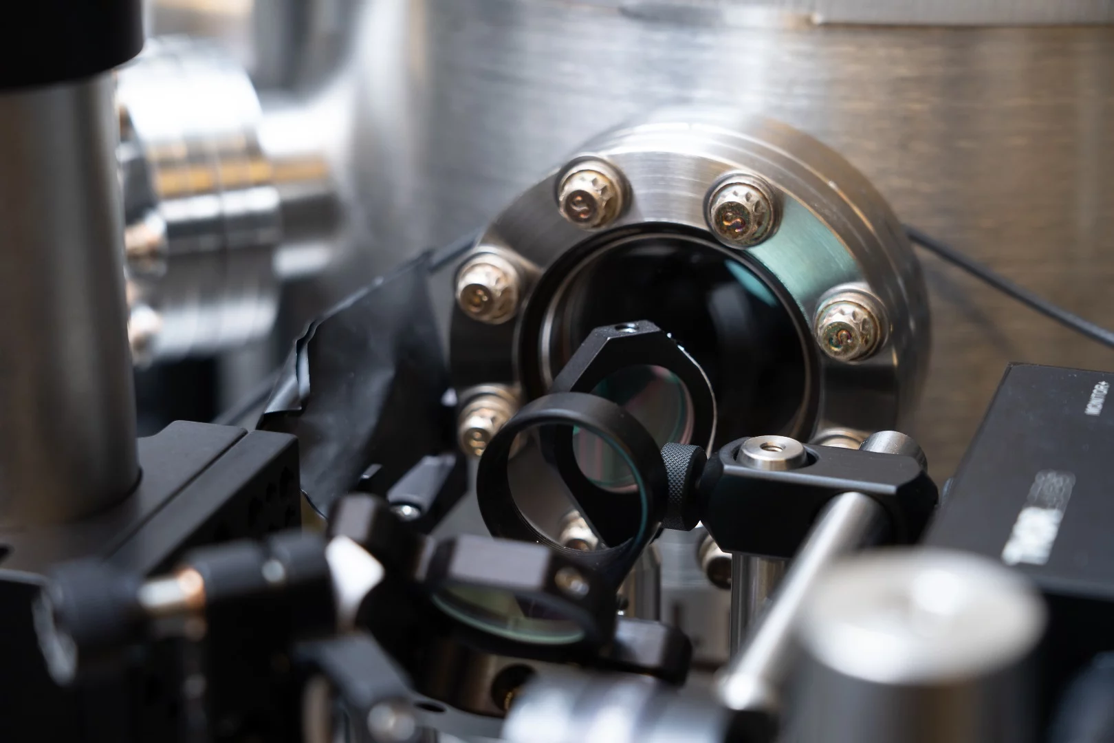 The researchers say the tiny dumbbells could be used to study vacuum friction and gravity on the quantum scale