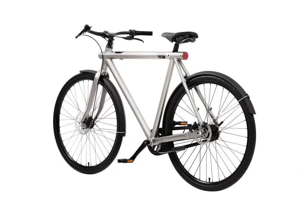 The VanMoof SmartBike is available in grey or black