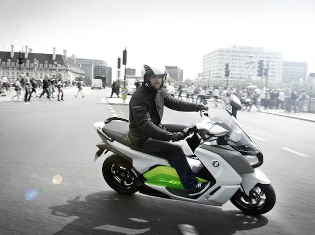 A low center of gravity and the instant high-torque nature of the electric motor promises strong performance