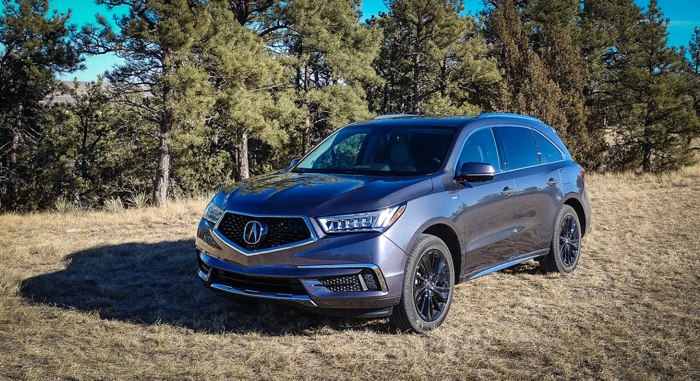 The 2017 Acura MDX Sport Hybrid delivers a solid driving experience in a hybrid platform