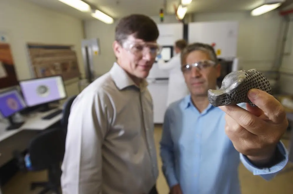 Clayton Feb 2015 – CSIRO researchers and titanium heel bone implant (Arcam 3D printer)