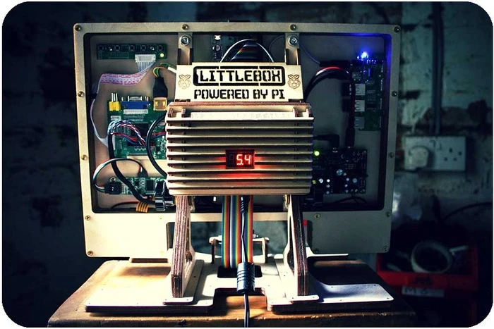 Gregory Holloway's LittleBox PC is a build-it-yourself kit designed to turn the Raspberry Pi into a complete touchscreen desktop computer
