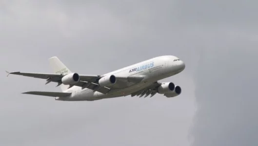 Jet lag is one of the major downsides of air travel (Photo: Noel McKeegan/Gizmag)