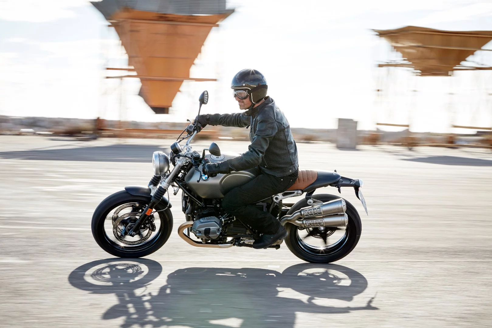 The new BMW R nine T Scrambler proves its roadworthiness