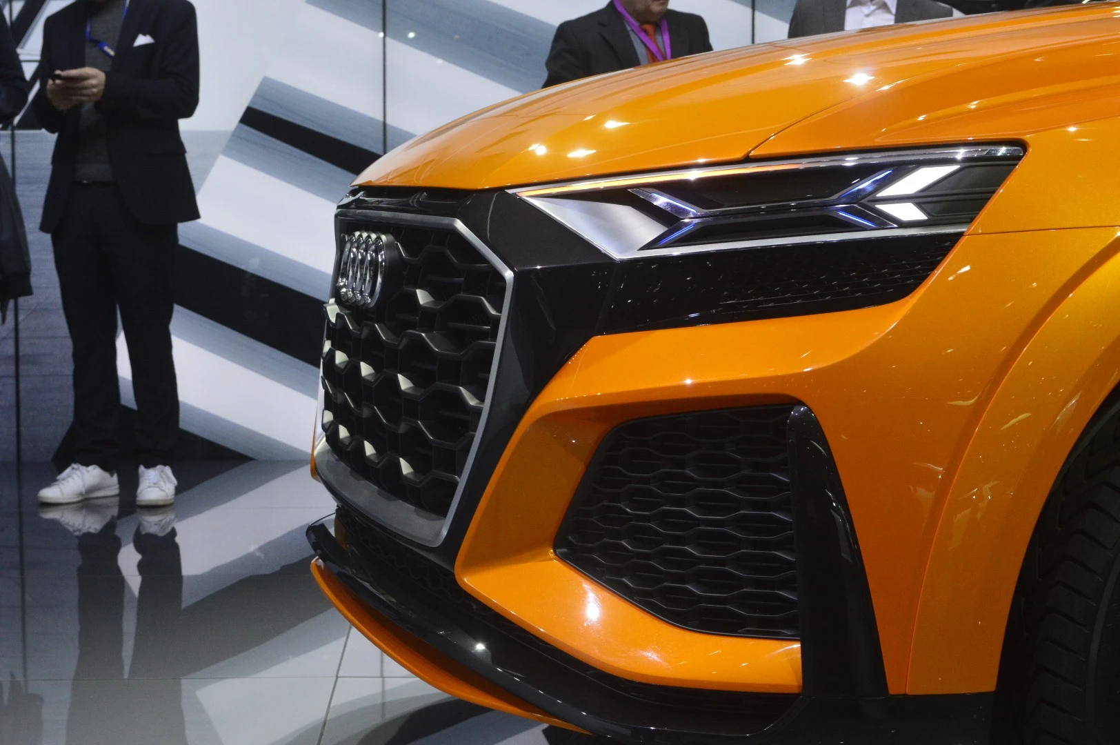 LED headlamps peer out from the Audi Q8 sport concept