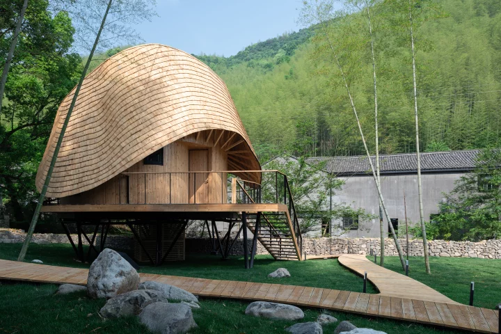 Monoarchi created the Treewow Villa O with help from local craftsmen in a rural village in Yuyao, Zhejiang Province, China