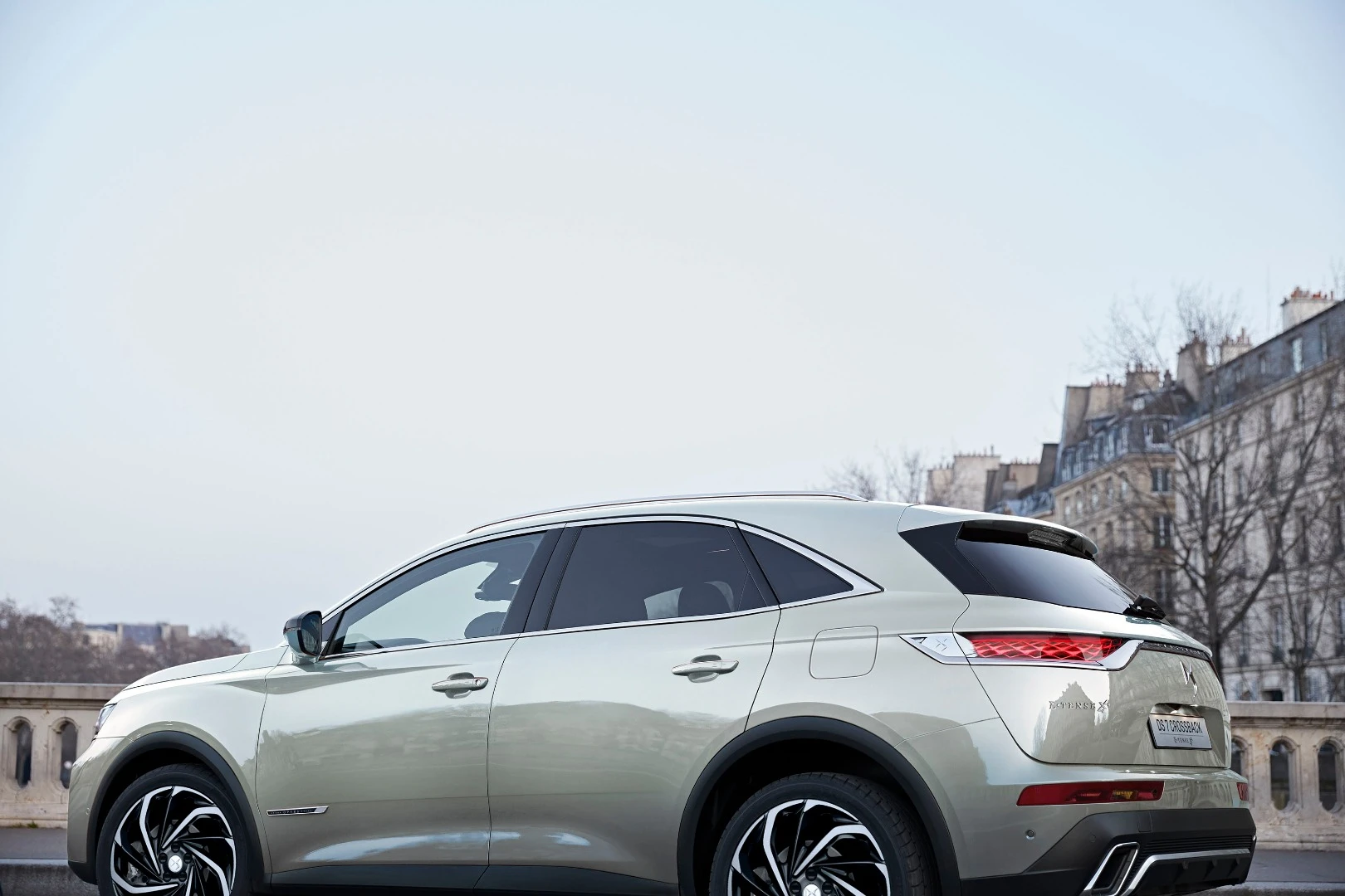 The DS 7 Crossback E-Tense 4x4 is the luxury automaker's plug-in hybrid variant for its DS 7 SUV