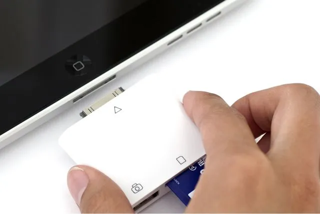 The SD Card Reader for iPad