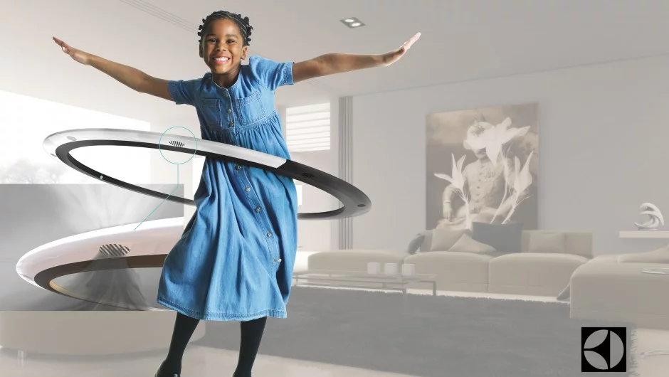 Third place winner Q.H[Quadruple H]: hula hoop and hologram