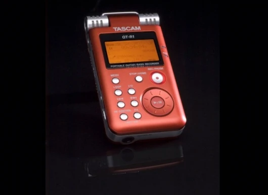 TASCAM GT-R1 portable guitar recorder