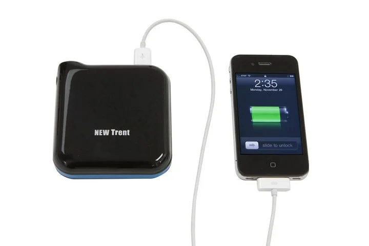 The New Trent iCruiser IMP1000 external battery pack is claimed to have enough capacity to fully recharge an iPad 2 or extend an iPhone 4's up time by 600 percent