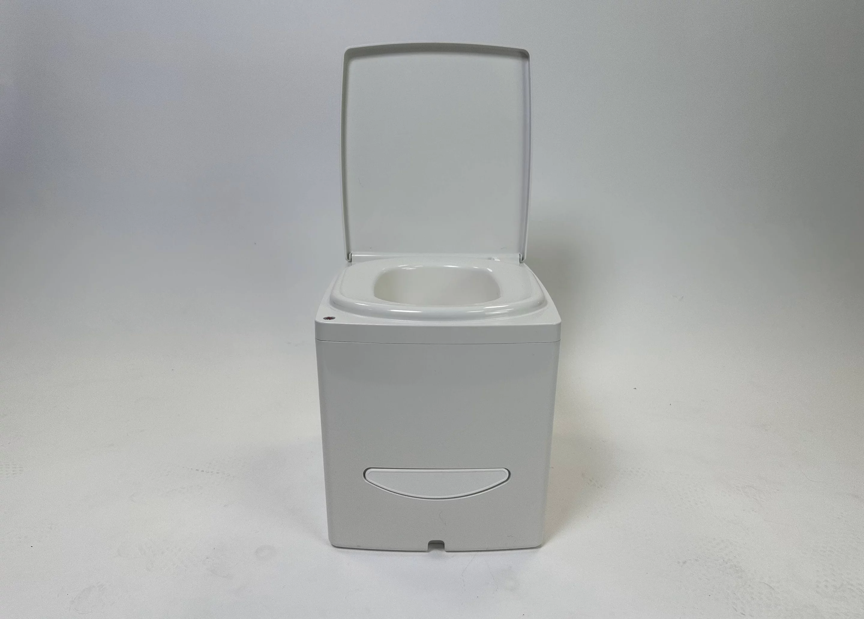 CompoCloset creates what it calls the world's first sealing/separating toilet