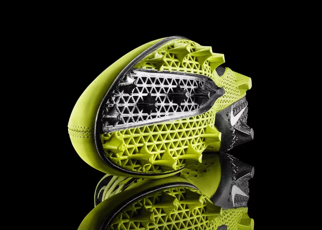 A close up the 3D printed plate on the Nike Vapor Laser Talon