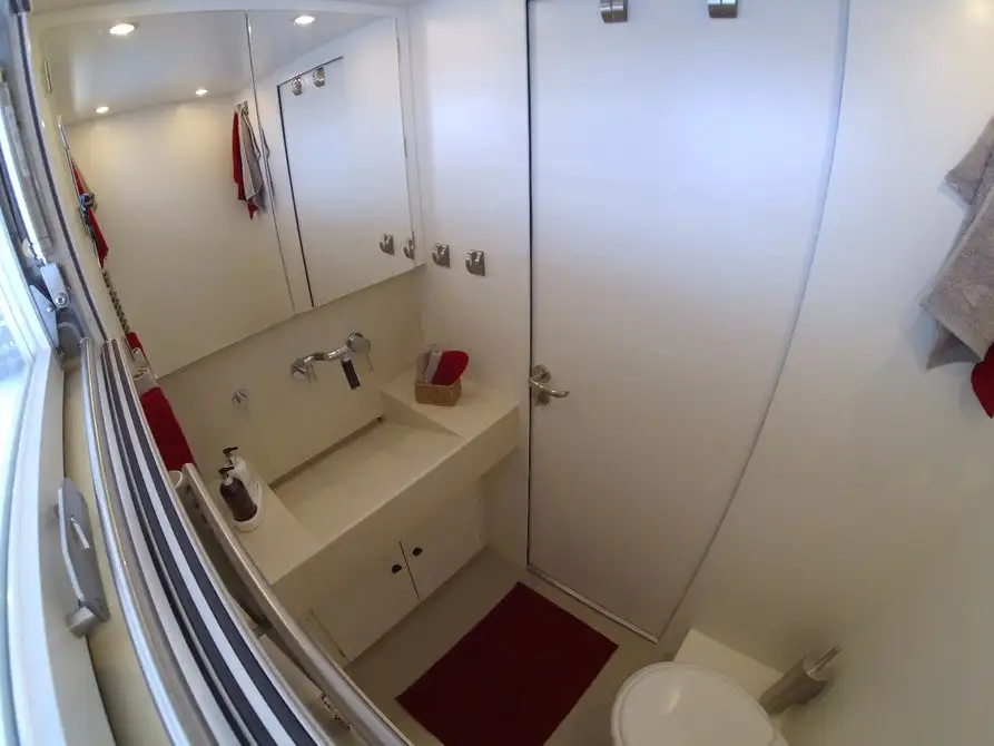 The Unicat MD77h toilet room