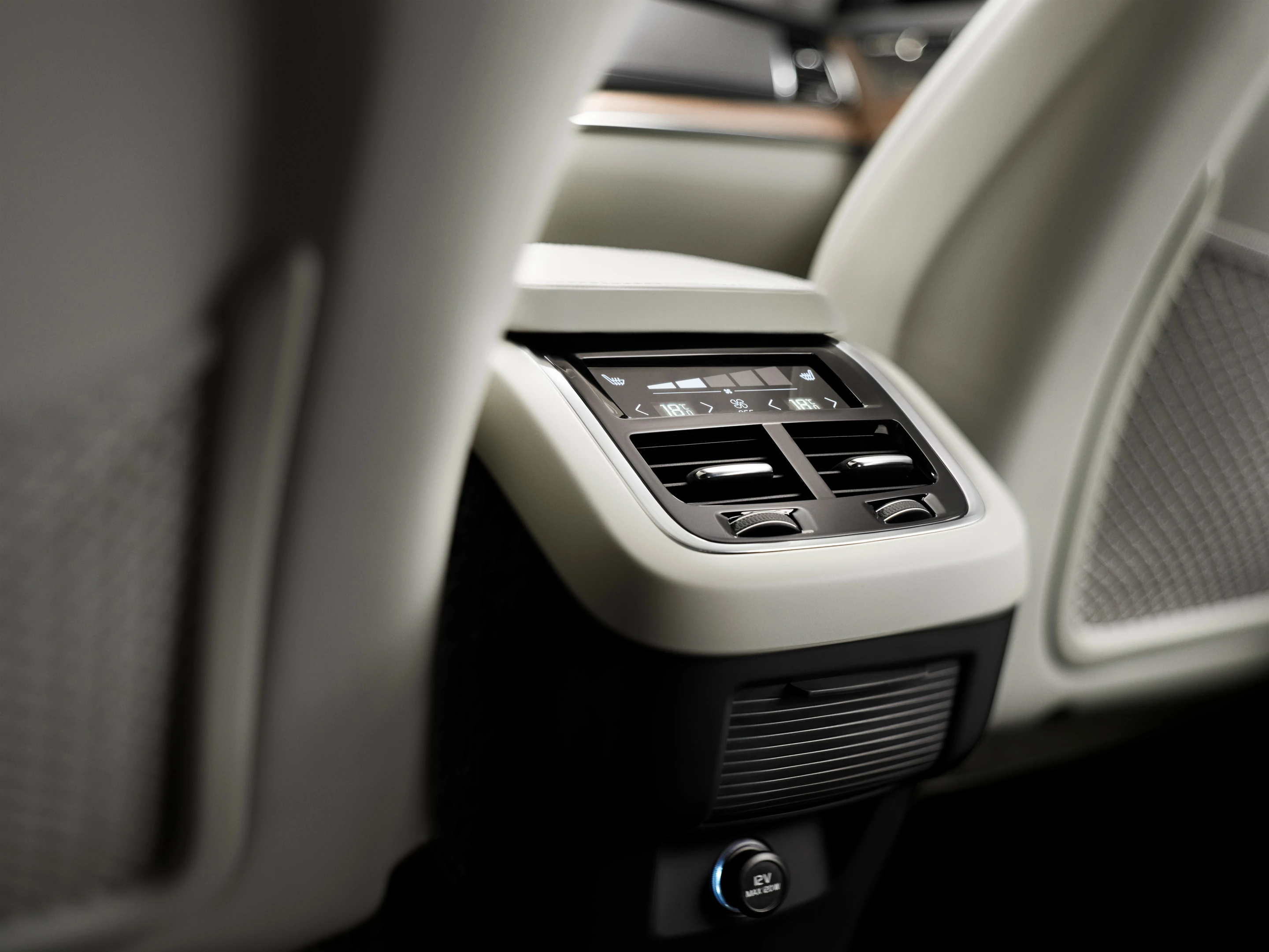 Rear seat passengers are looked after, with air vents in the back