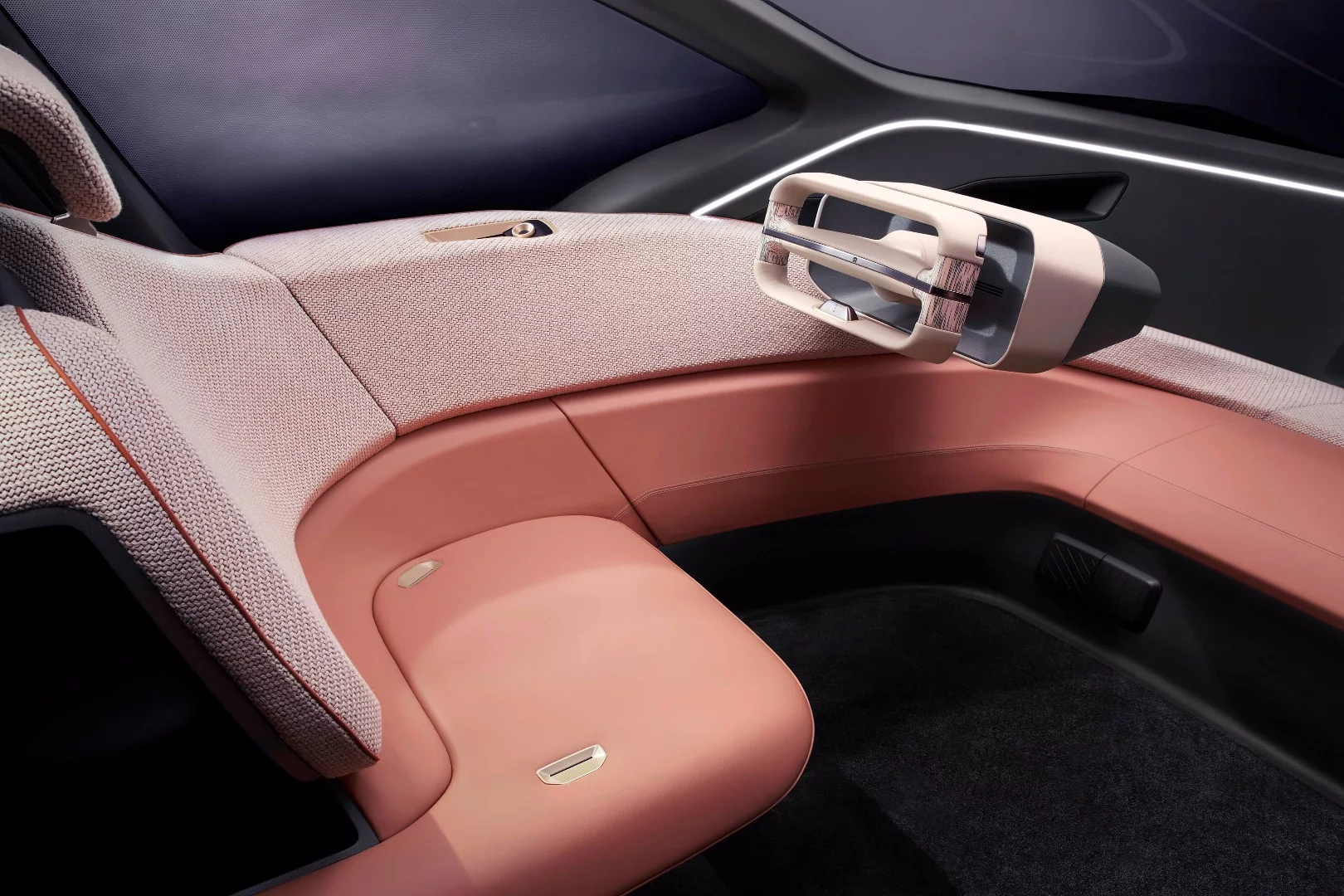 If you were tempted to take the wheel of the self-driving Eve, we think the shape of that retractable steering wheel might change your mind