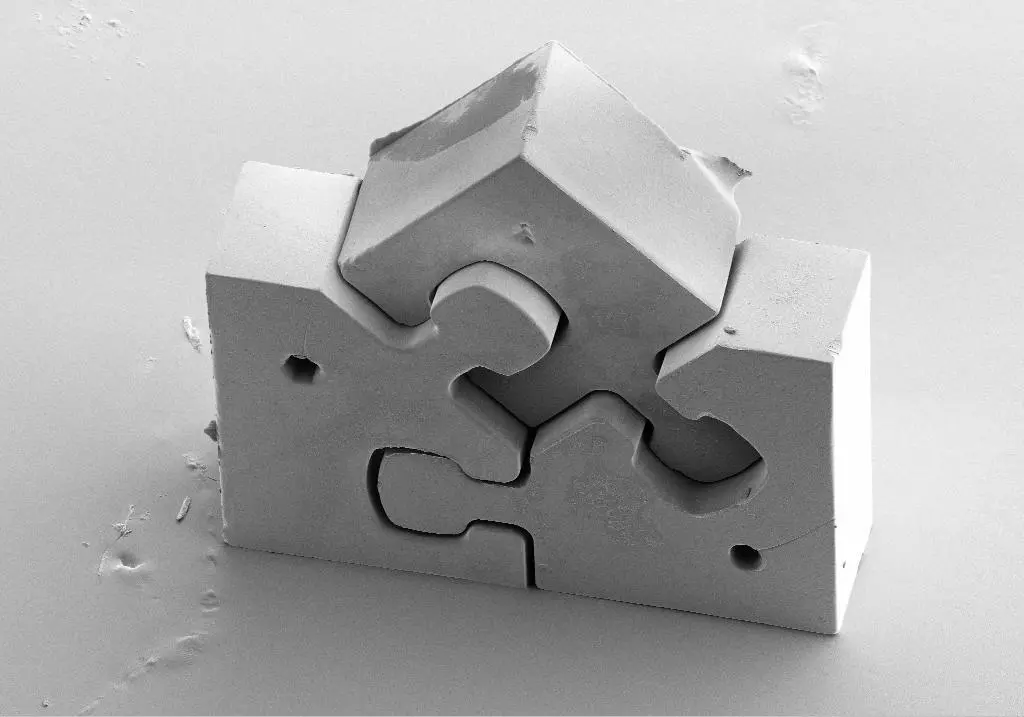 The LIGA2.X jigsaw puzzle (Image: Jochen Heneka, KIT)