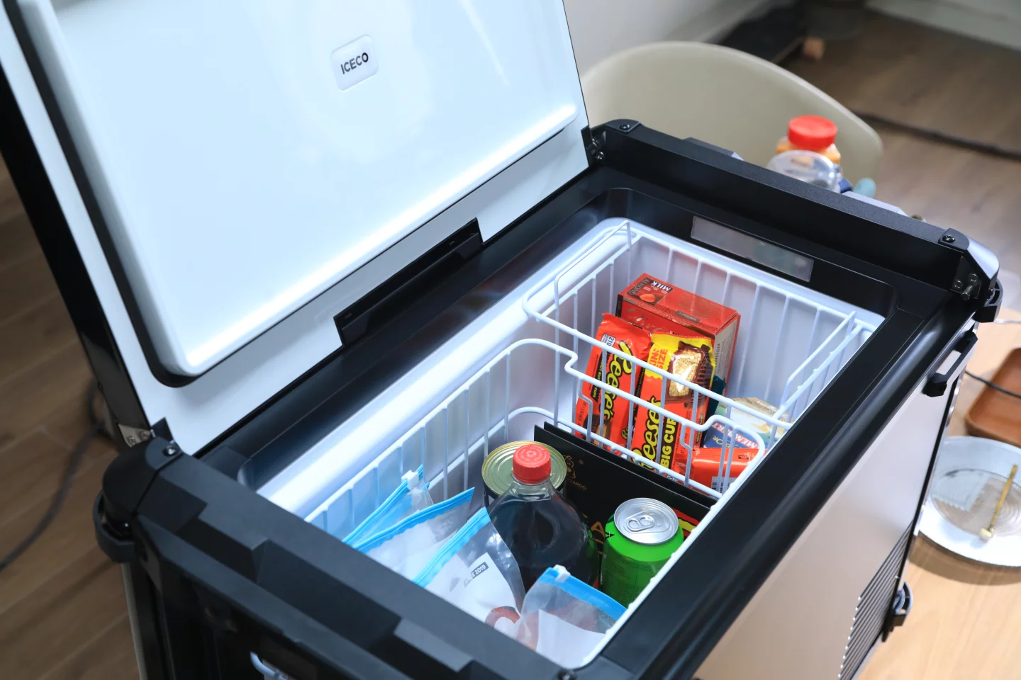 The VL45 Plus offers just over 44 quarts of space