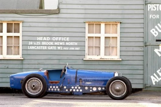 The chassis was fitted with the Count Czaykowski Type 54 which in 1933 had raised the World Hour Record to 132.87mph at AVUS, Berlin